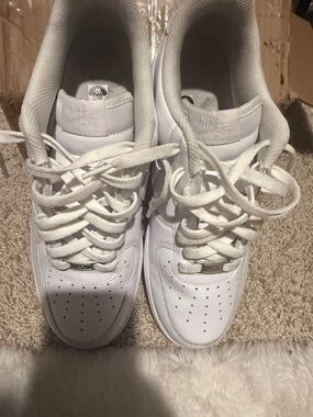 Nike White Air Force One. Low-Top Leather Sneakers. Good condition.